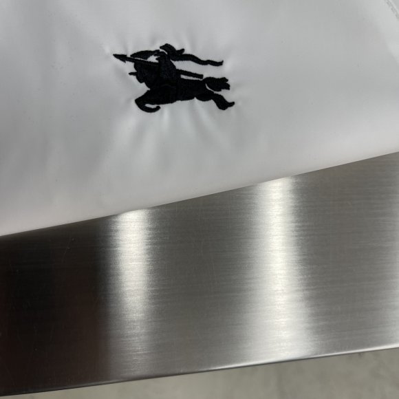 Burberry - Мужская кофта куртка TJ_0511BU1 Burberry - Мужская кофта куртка TJ_0511BU1