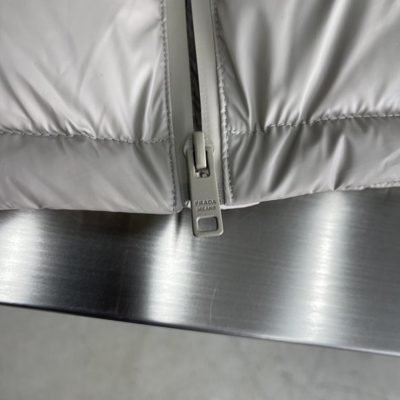 Prada - Мужская куртка пуховик TJ_0212PR9 Prada - Мужская куртка пуховик TJ_0212PR9