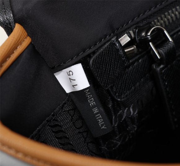 Prada Мужская сумка мессенджер CN_1104PR6 Prada Мужская сумка мессенджер CN_1104PR6