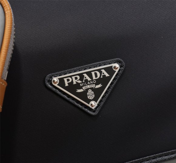 Prada Мужская сумка мессенджер CN_1104PR6 Prada Мужская сумка мессенджер CN_1104PR6