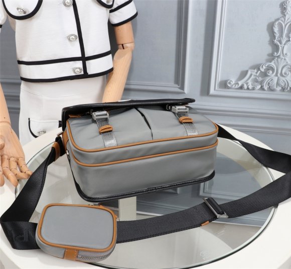 Prada Мужская сумка мессенджер CN_1104PR6 Prada Мужская сумка мессенджер CN_1104PR6