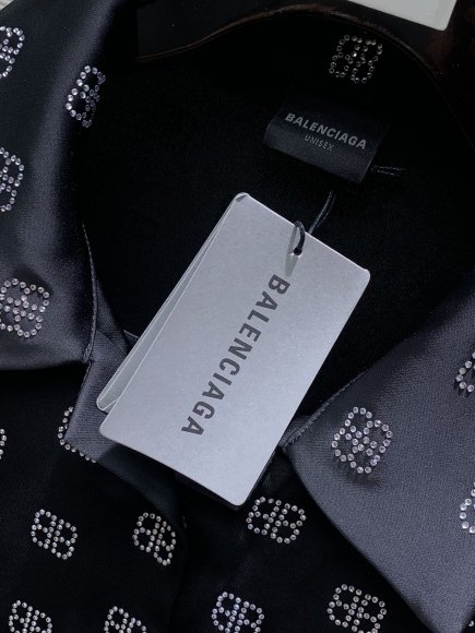 Balenciaga - Женская рубашка ( костюм штаны ) DZ_0108BA10 Balenciaga - Женская рубашка ( костюм штаны ) DZ_0108BA10