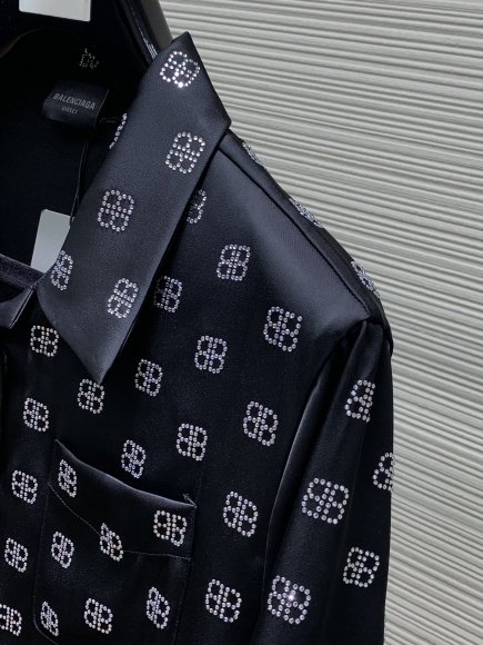 Balenciaga - Женская рубашка ( костюм штаны ) DZ_0108BA10 Balenciaga - Женская рубашка ( костюм штаны ) DZ_0108BA10