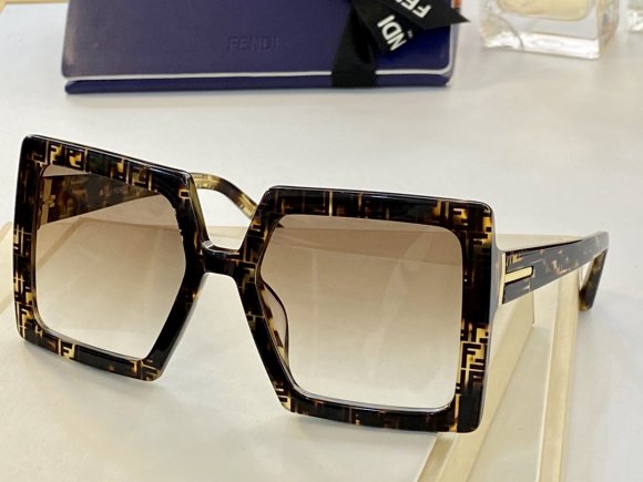 Fendi Солнцезащитные очки BO_1907FE4