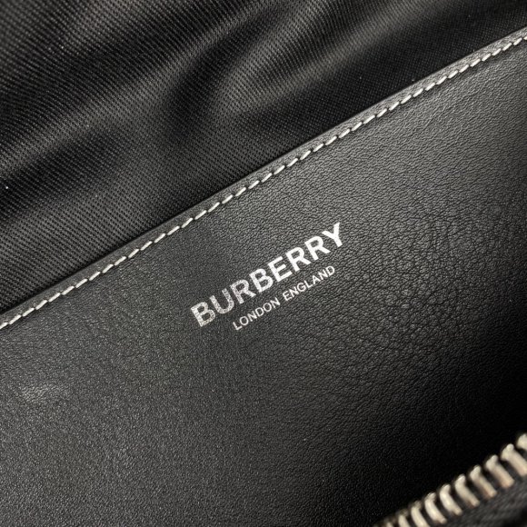 Burberry Поясная сумка BU_1602BU7