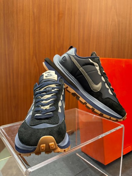 Nike Vaporwaffle & Sacai - Женские кроссовки RR_2109NS1W Nike Vaporwaffle & Sacai - Женские кроссовки RR_2109NS1W