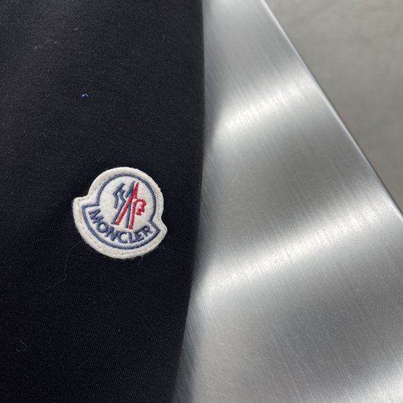 Moncler - Мужская куртка ветровка кофта TJ_0511MO4 Moncler - Мужская куртка ветровка кофта TJ_0511MO4