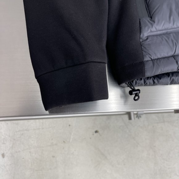 Moncler - Мужская куртка ветровка кофта TJ_0511MO4 Moncler - Мужская куртка ветровка кофта TJ_0511MO4