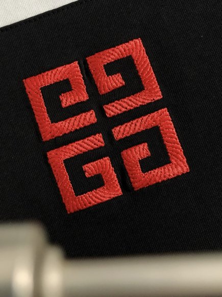 Givenchy - Мужская футболка майка DZ_1202GI6