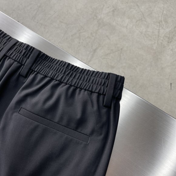 Fendi - Мужские повседневные штаны брюки TJ_1508FE11 Fendi - Мужские повседневные штаны брюки TJ_1508FE11