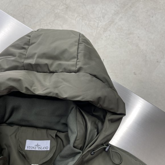 Stone Island - Мужская куртка пуховик TJ_2310SI2