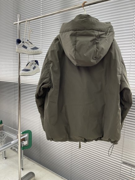 Stone Island - Мужская куртка пуховик TJ_2310SI2