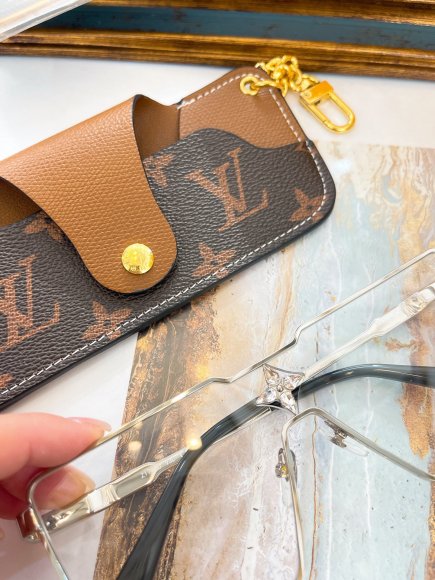 Louis Vuitton Солнцезащитные очки BO_1907LV8
