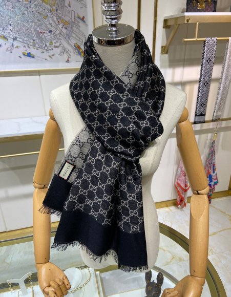 Gucci Шерстяной шарф JX_0111GU7