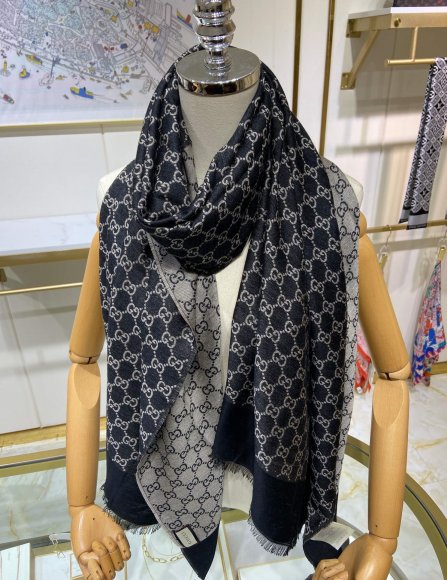 Gucci Шерстяной шарф JX_0111GU7