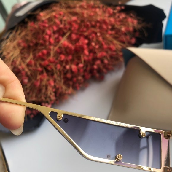 Fenty - Солнцезащитные очки K2_1804FE4