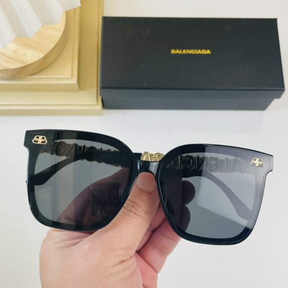 Balenciaga очки K2_2702BA10