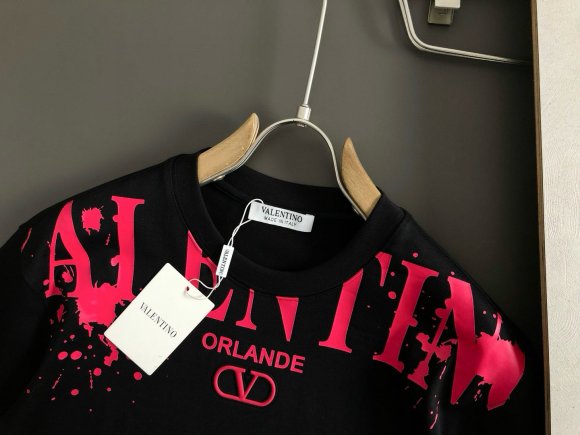 Valentino - Мужская футболка майка DZ_1202VA8 Valentino - Мужская футболка майка DZ_1202VA8