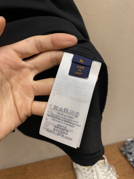 Louis Vuitton - Мужская футболка майка поло DZ_0603LV10