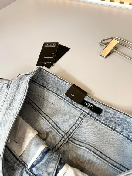 Fendi - Мужские штаны джинсы DF_0208FE5 Fendi - Мужские штаны джинсы DF_0208FE5