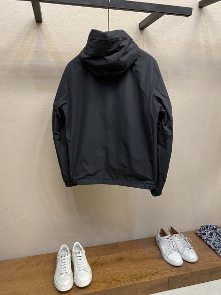 Moncler - Мужская куртка парка DZ_2409MO4