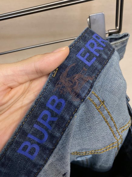 Burberry - Мужские штаны джинсы DZ_0312BU6