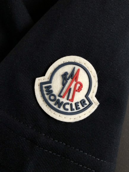 Moncler - Мужская футболка майка DZ_1202MO9