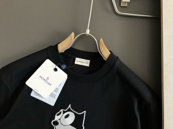 Moncler - Мужская футболка майка DZ_1202MO9