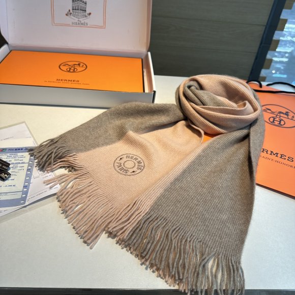 Hermes - Кашемировый шарф JX_0710HE2 Hermes - Кашемировый шарф JX_0710HE2