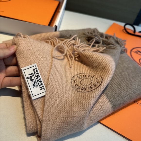 Hermes - Кашемировый шарф JX_0710HE2 Hermes - Кашемировый шарф JX_0710HE2