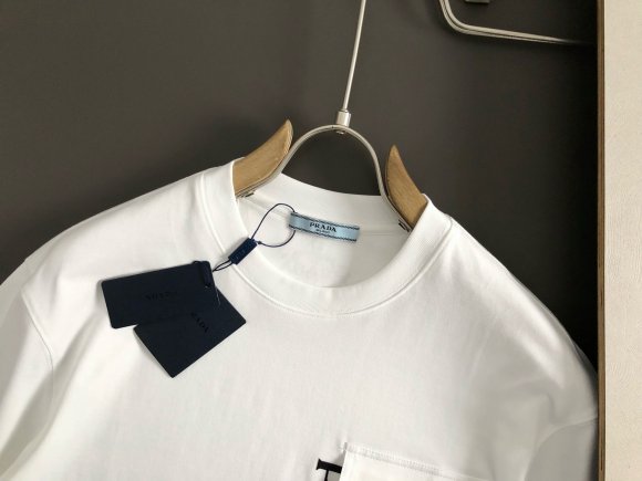 Prada - Мужская футболка майка DZ_1202PA11