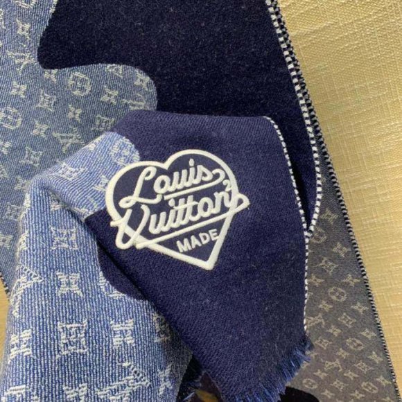 Louis Vuitton Nigo joint Шерстяной шарф JX_0212LV1