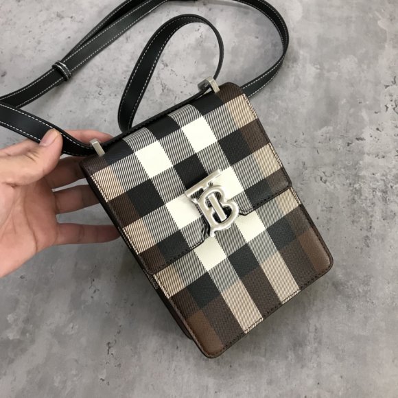 Burberry Robin Сумка через плечо CN_1802BU5