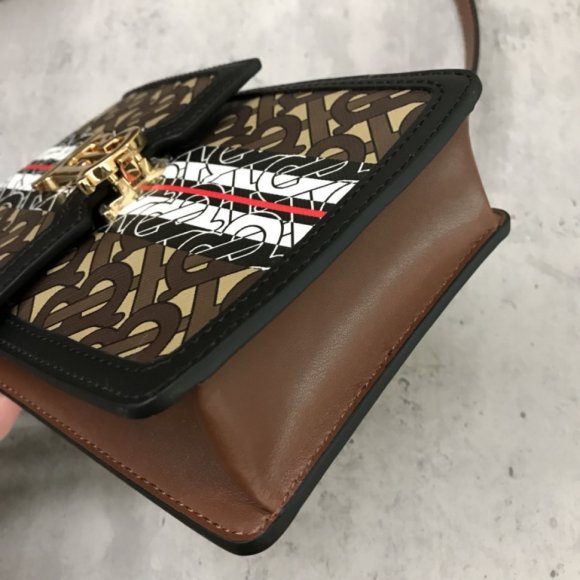 Burberry Robin Сумка через плечо CN_1802BU5