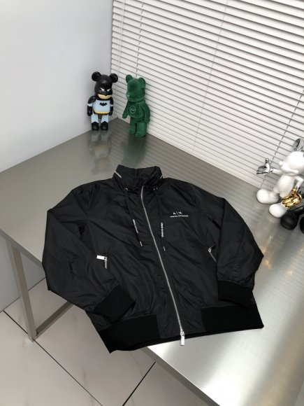 Emporio Armani - Мужская куртка ветровка DZ_3008EA1