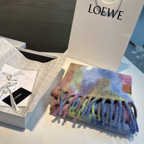 Loewe - Шерстяной шарф JX_0710LO3 Loewe - Шерстяной шарф JX_0710LO3