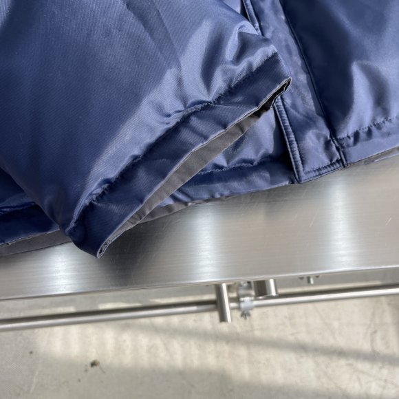 Balenciaga - Мужская двусторонняя куртка пуховик TJ_0511BA10 Balenciaga - Мужская двусторонняя куртка пуховик TJ_0511BA10