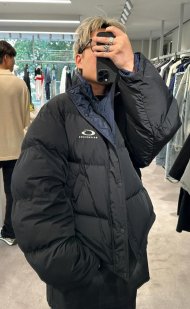 Balenciaga - Мужская двусторонняя куртка пуховик TJ_0511BA10 Balenciaga - Мужская двусторонняя куртка пуховик TJ_0511BA10