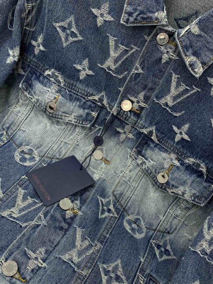 Louis Vuitton - Мужская джинсовая рубашка куртка TI_1302LV1 Louis Vuitton - Мужская джинсовая рубашка куртка TI_1302LV1