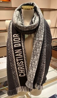 Dior Шерстяной шарф JX_0212DI2 Dior Шерстяной шарф JX_0212DI2