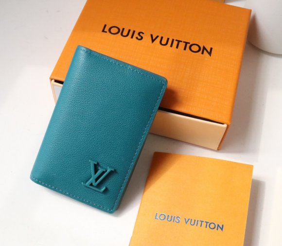 Louis Vuitton Держатель для карт CN_1802LV6