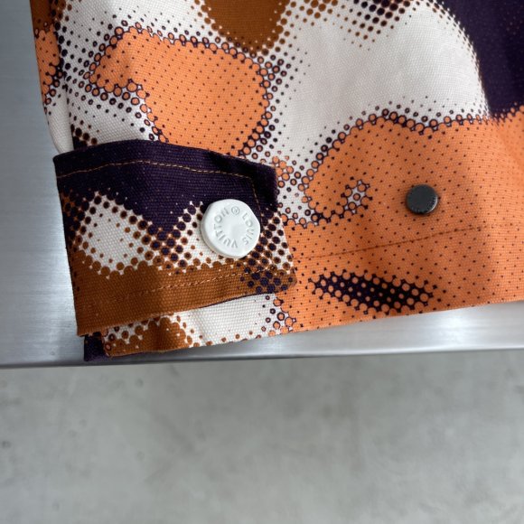 Louis Vuitton - Мужская куртка ветровка TJ_0801LV1 Louis Vuitton - Мужская куртка ветровка TJ_0801LV1