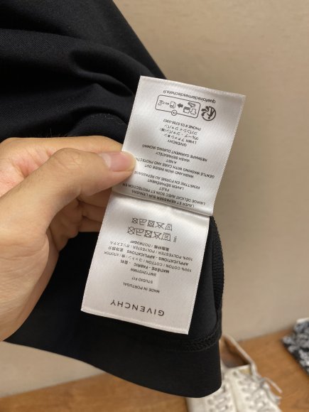 Givenchy - Женская футболка майка DZ_2107GI4 Givenchy - Женская футболка майка DZ_2107GI4