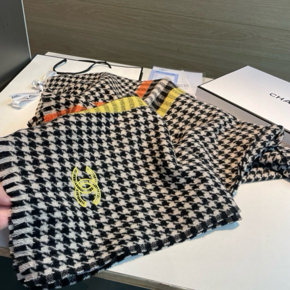 Chanel - Кашемировый шарф JX_0710CH4 Chanel - Кашемировый шарф JX_0710CH4