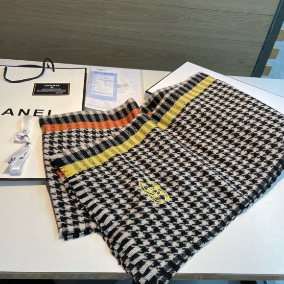 Chanel - Кашемировый шарф JX_0710CH4 Chanel - Кашемировый шарф JX_0710CH4