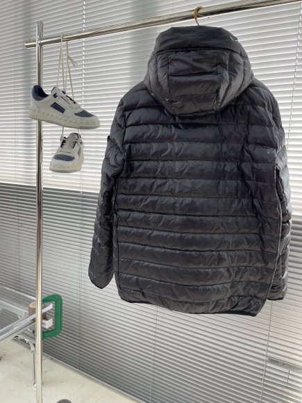 Stone Island - Мужская куртка пуховик TJ_2310SI7 Stone Island - Мужская куртка пуховик TJ_2310SI7