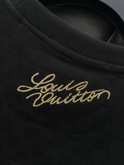 Louis Vuitton - Мужская футболка майка TI_1302LV2 Louis Vuitton - Мужская футболка майка TI_1302LV2