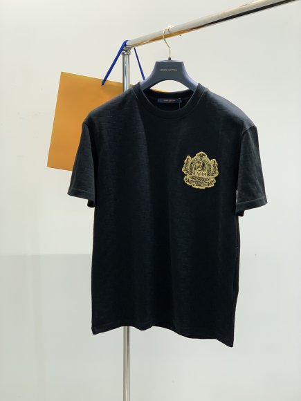 Louis Vuitton - Мужская футболка майка TI_1302LV2 Louis Vuitton - Мужская футболка майка TI_1302LV2