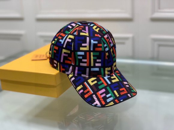 Fendi - Бейсболка кепка AO_2404FE7
