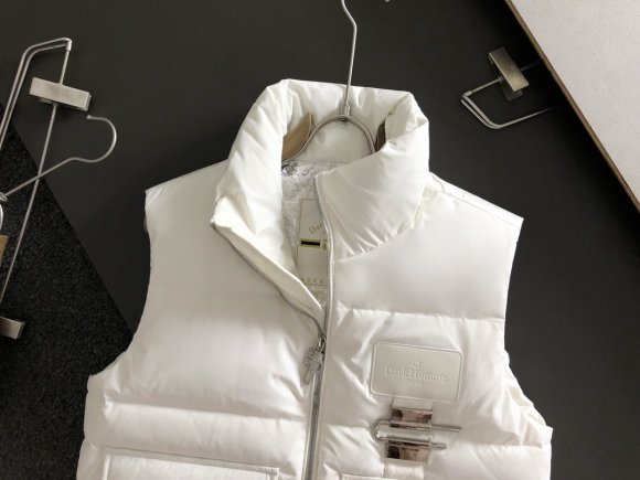 Givenchy - Мужской жилет пуховик DZ_1310GI6 Givenchy - Мужской жилет пуховик DZ_1310GI6